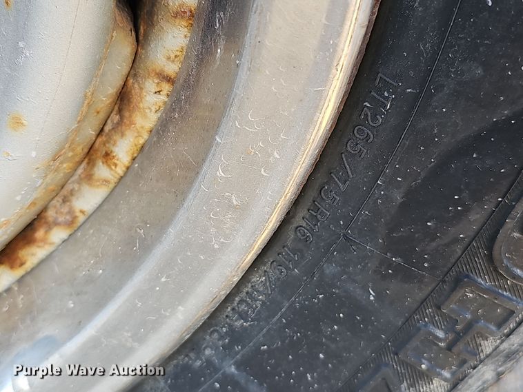 image for item IO9768 1994 Chevrolet K2500 pickup truck