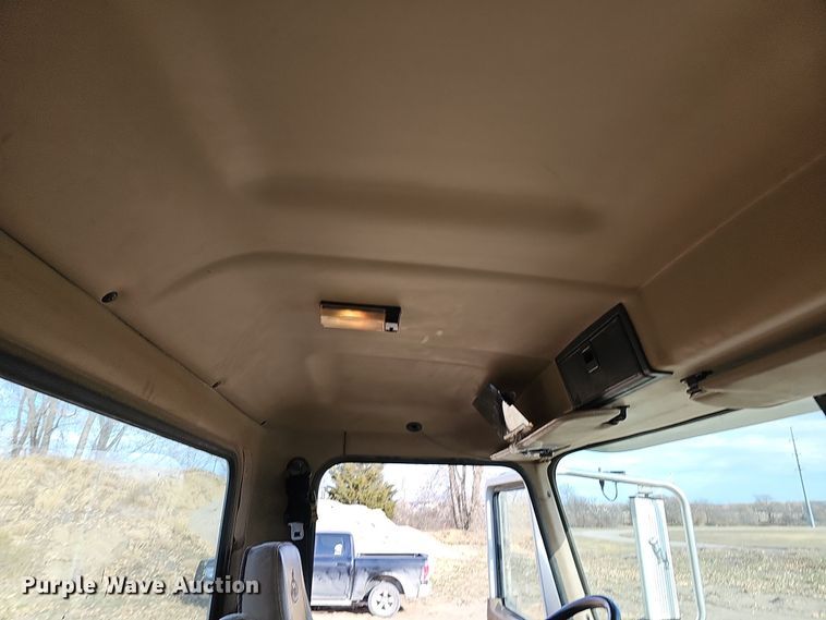 image for item IO9769 2007 Mack CV713 Granite semi truck