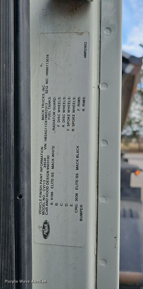 image for item IO9769 2007 Mack CV713 Granite semi truck