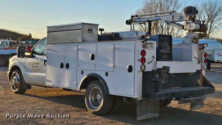 image for item IO9770 2011 Ford F350 Super Duty XL utility bed pickup truck