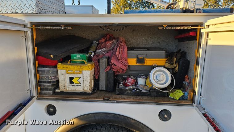 image for item IO9770 2011 Ford F350 Super Duty XL utility bed pickup truck