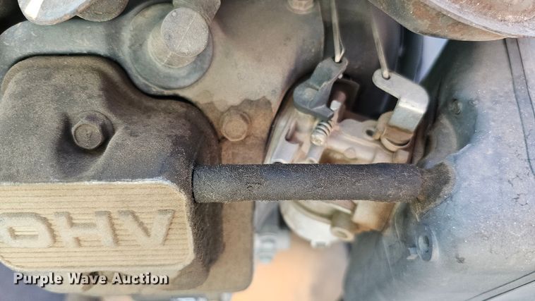 image for item IO9770 2011 Ford F350 Super Duty XL utility bed pickup truck