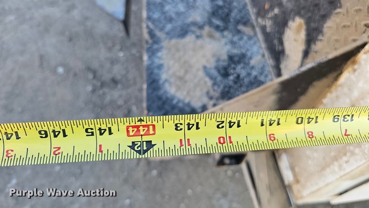 image for item IO9770 2011 Ford F350 Super Duty XL utility bed pickup truck