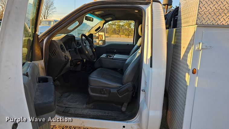 image for item IO9770 2011 Ford F350 Super Duty XL utility bed pickup truck