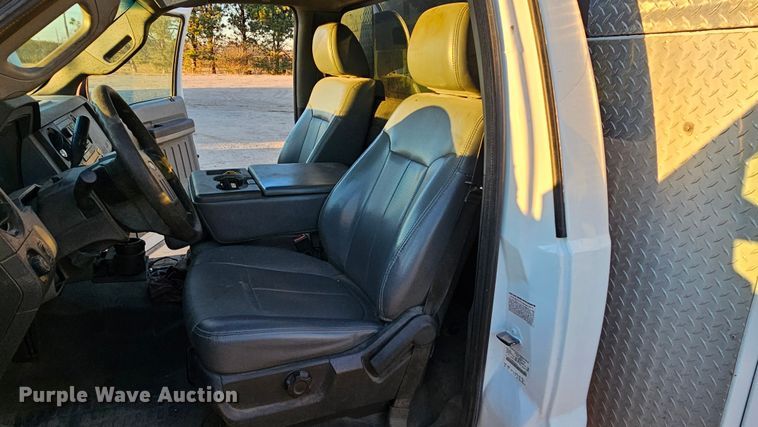 image for item IO9770 2011 Ford F350 Super Duty XL utility bed pickup truck