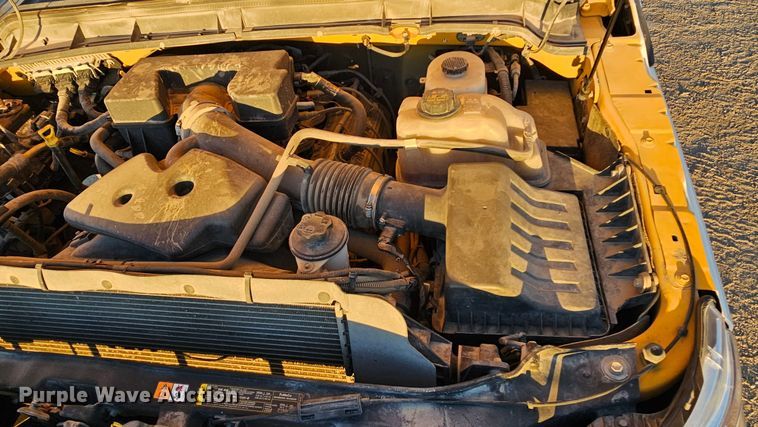 image for item IO9770 2011 Ford F350 Super Duty XL utility bed pickup truck