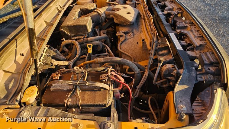 image for item IO9770 2011 Ford F350 Super Duty XL utility bed pickup truck