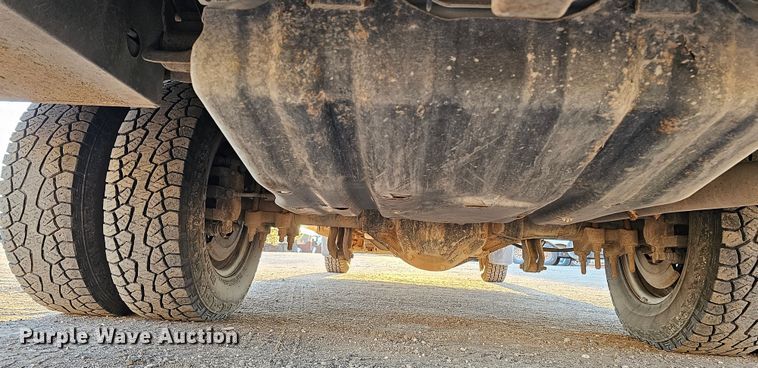 image for item IO9770 2011 Ford F350 Super Duty XL utility bed pickup truck