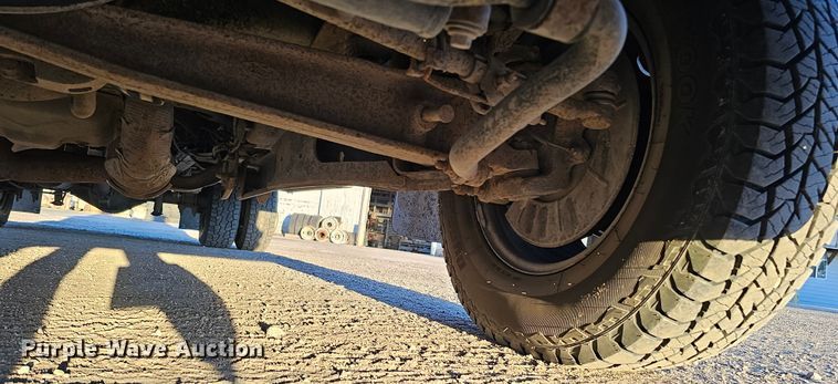 image for item IO9770 2011 Ford F350 Super Duty XL utility bed pickup truck