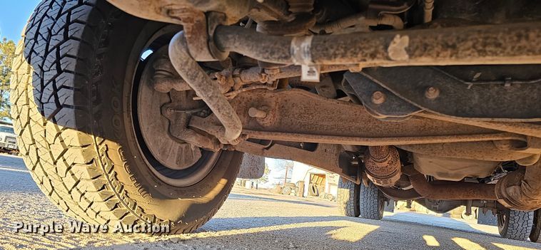 image for item IO9770 2011 Ford F350 Super Duty XL utility bed pickup truck