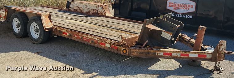 image for item DI3028 2000 Towmaster  equipment trailer