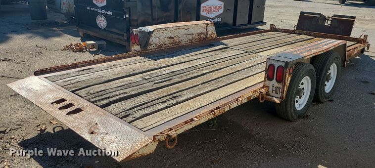 image for item DI3028 2000 Towmaster  equipment trailer