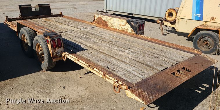 image for item DI3028 2000 Towmaster  equipment trailer
