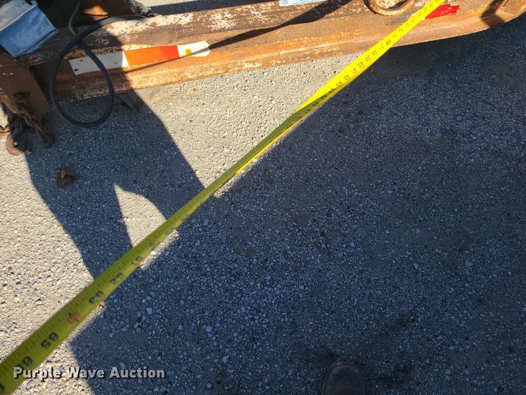 image for item DI3028 2000 Towmaster  equipment trailer