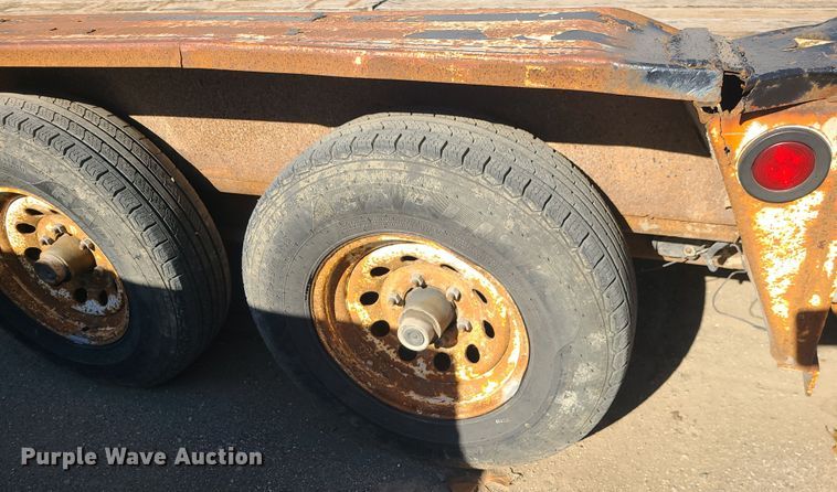 image for item DI3028 2000 Towmaster  equipment trailer