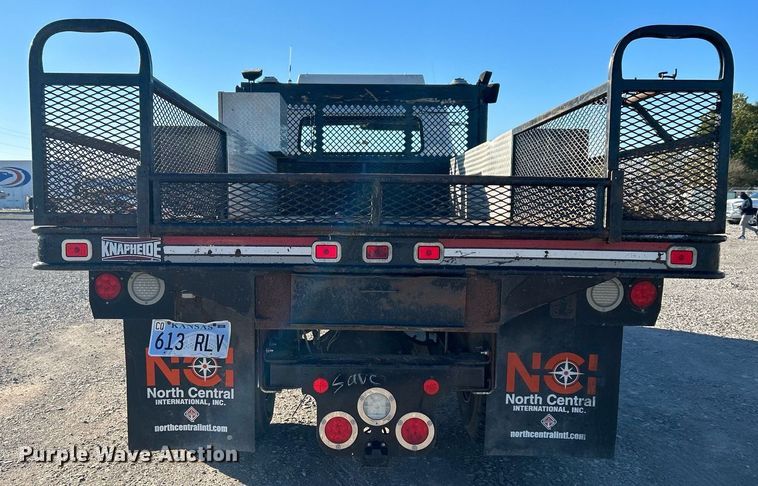 image for item DJ6377 2000 International 4700  flatbed truck