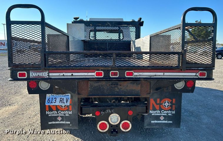 image for item DJ6377 2000 International 4700  flatbed truck