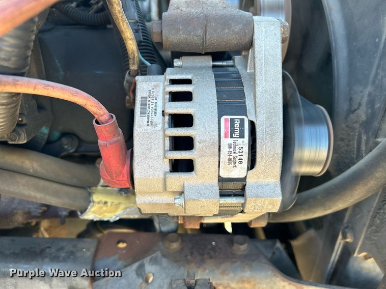 image for item DJ6377 2000 International 4700  flatbed truck