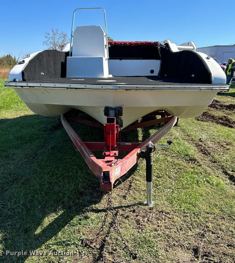 image for item DJ6430 1991  Angler Fun 'n' Sun Cruiser boat