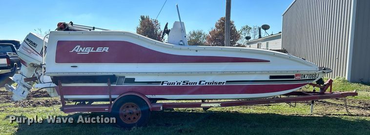image for item DJ6430 1991  Angler Fun 'n' Sun Cruiser boat