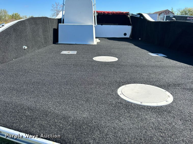 image for item DJ6430 1991  Angler Fun 'n' Sun Cruiser boat