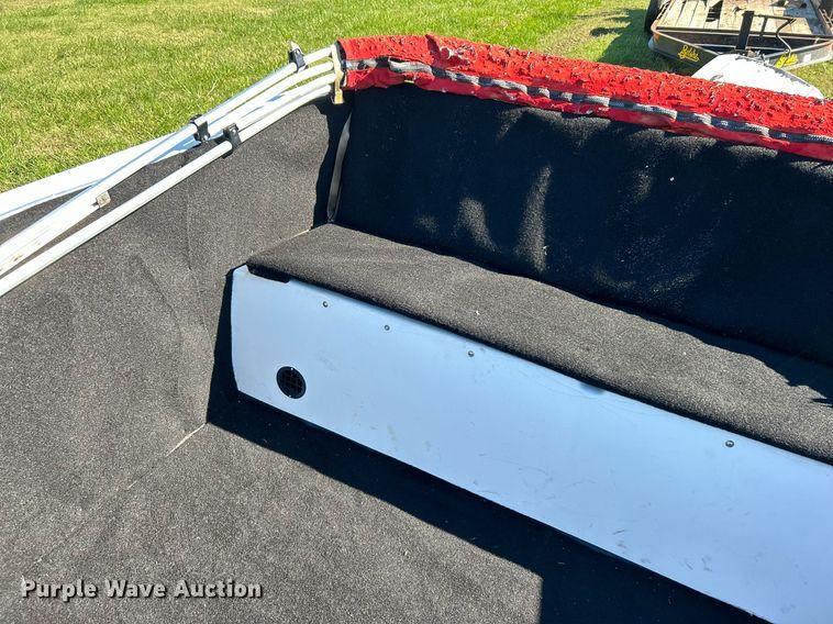 image for item DJ6430 1991  Angler Fun 'n' Sun Cruiser boat