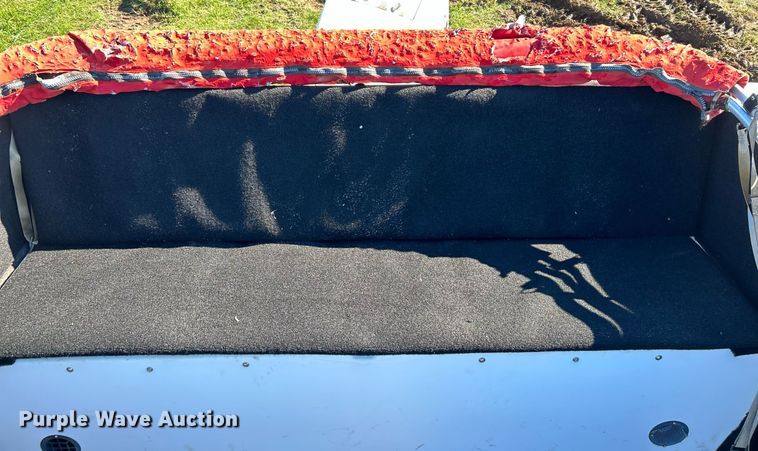 image for item DJ6430 1991  Angler Fun 'n' Sun Cruiser boat