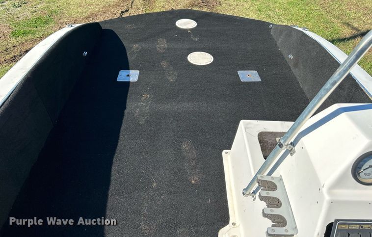 image for item DJ6430 1991  Angler Fun 'n' Sun Cruiser boat