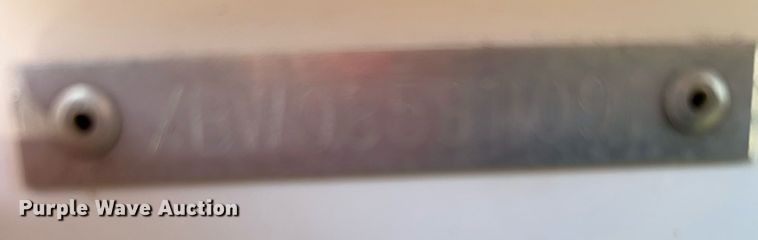 image for item DJ6430 1991  Angler Fun 'n' Sun Cruiser boat