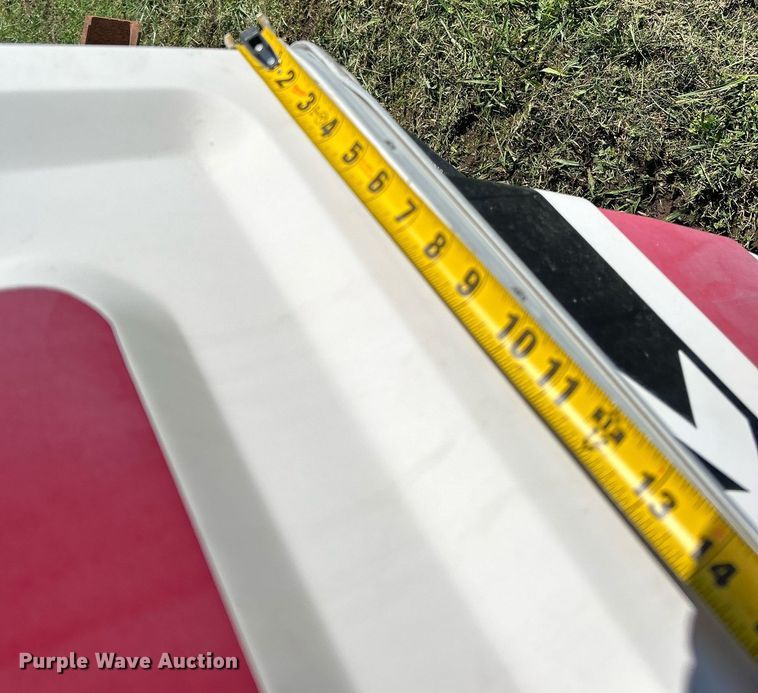 image for item DJ6430 1991  Angler Fun 'n' Sun Cruiser boat