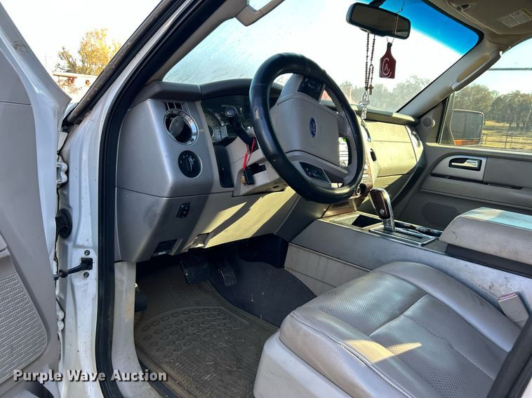 image for item DJ6459 2008 Ford Expedition  SUV