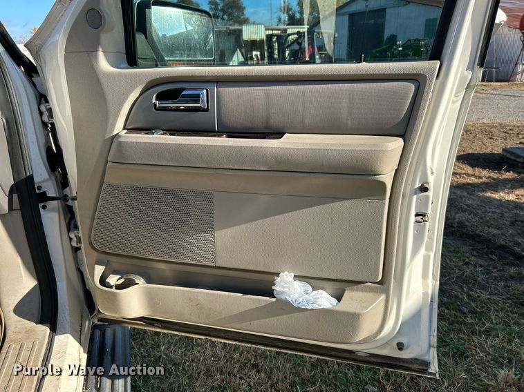 image for item DJ6459 2008 Ford Expedition  SUV