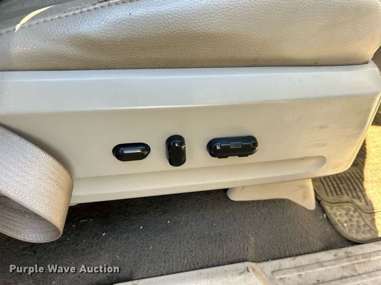 image for item DJ6459 2008 Ford Expedition  SUV