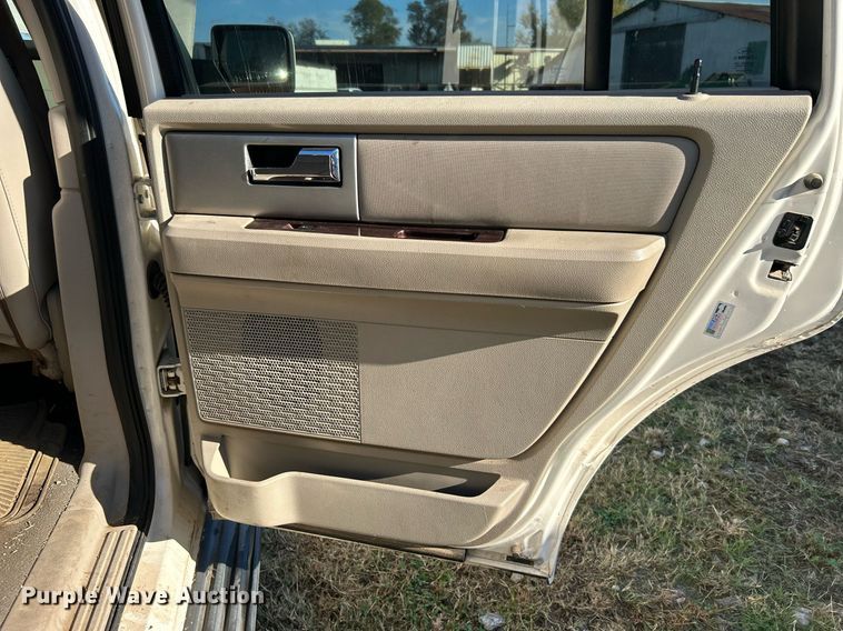 image for item DJ6459 2008 Ford Expedition  SUV