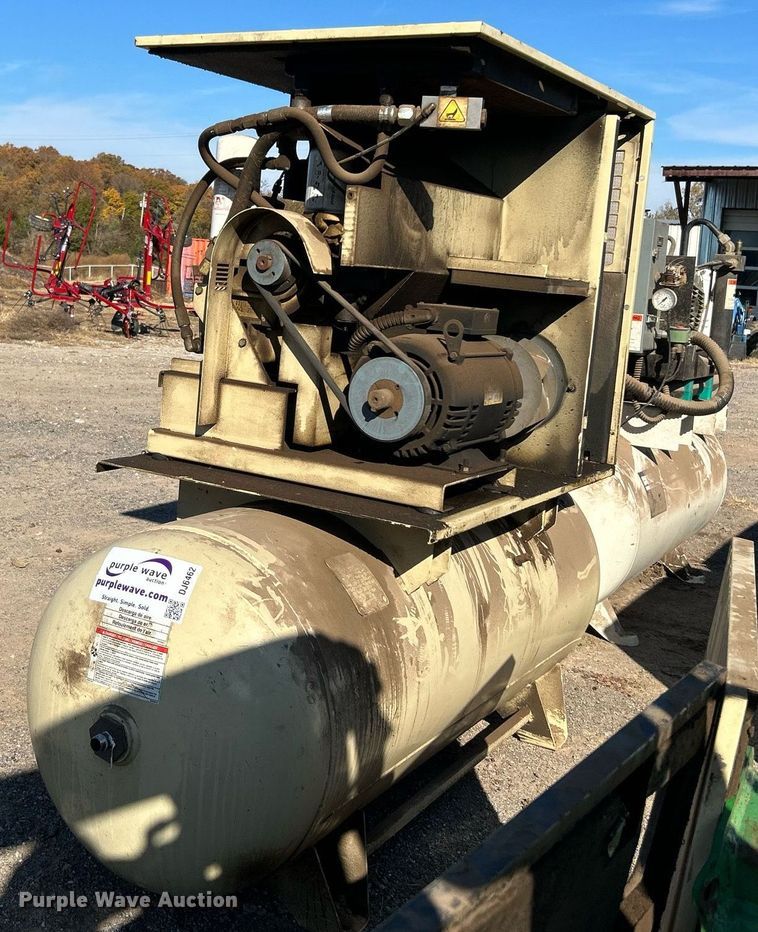 image for item DJ6462 (2) Ingersoll Rand air compressors