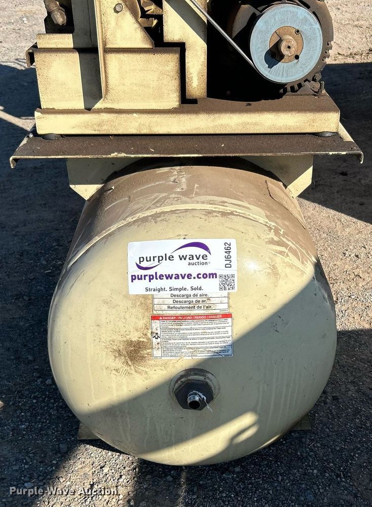 image for item DJ6462 (2) Ingersoll Rand air compressors