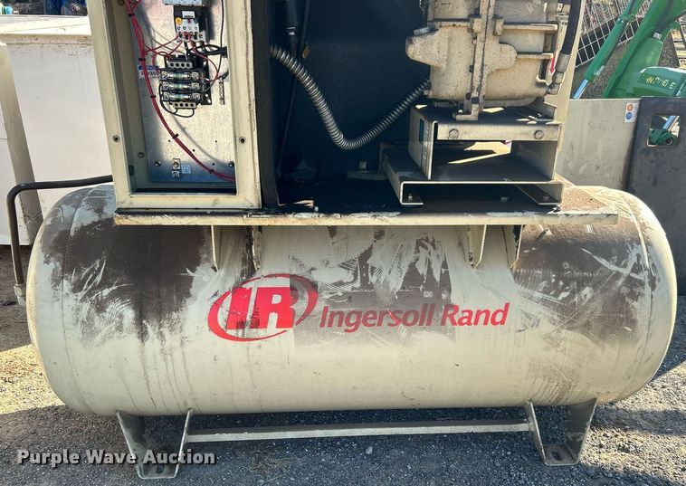 image for item DJ6462 (2) Ingersoll Rand air compressors
