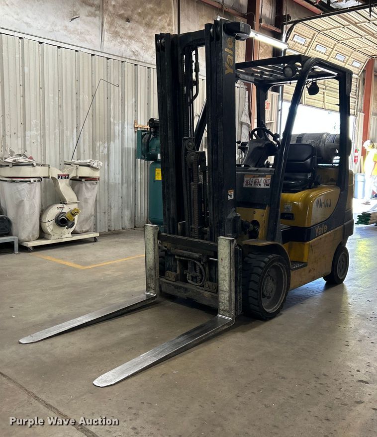image for item DJ6463 2007 Yale GLC060VXNVSE088  forklift