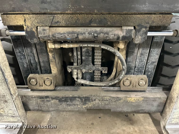 image for item DJ6463 2007 Yale GLC060VXNVSE088  forklift