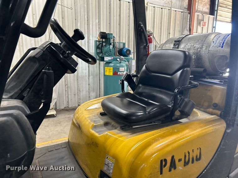 image for item DJ6463 2007 Yale GLC060VXNVSE088  forklift