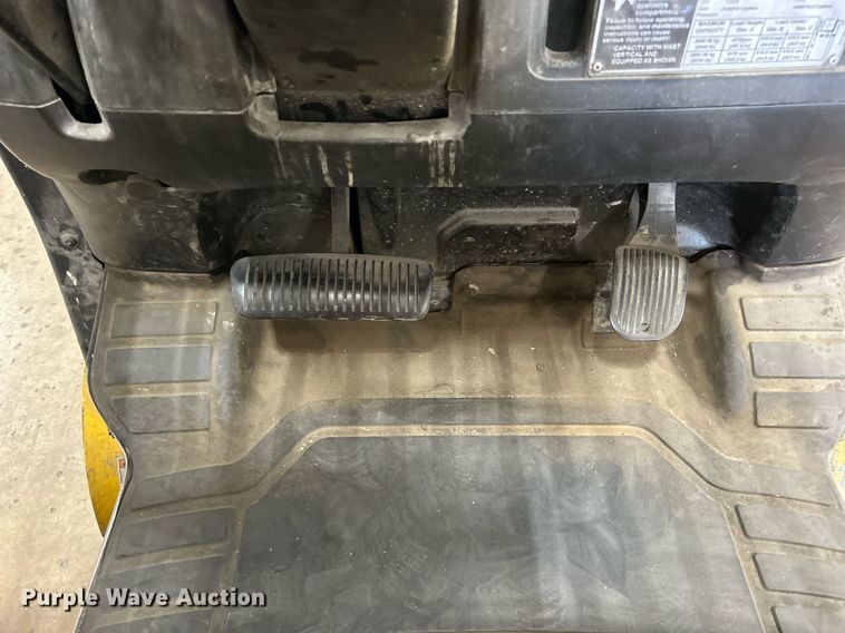 image for item DJ6463 2007 Yale GLC060VXNVSE088  forklift