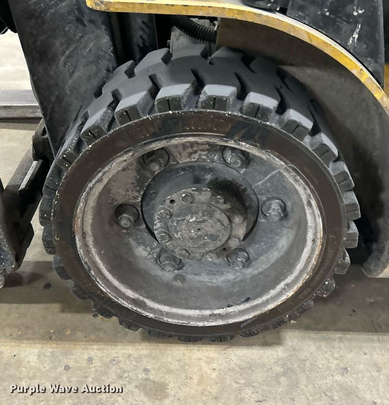 image for item DJ6463 2007 Yale GLC060VXNVSE088  forklift