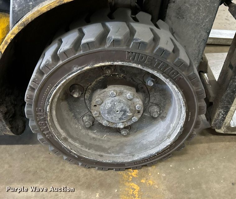 image for item DJ6463 2007 Yale GLC060VXNVSE088  forklift