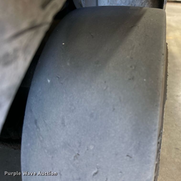 image for item DJ6463 2007 Yale GLC060VXNVSE088  forklift