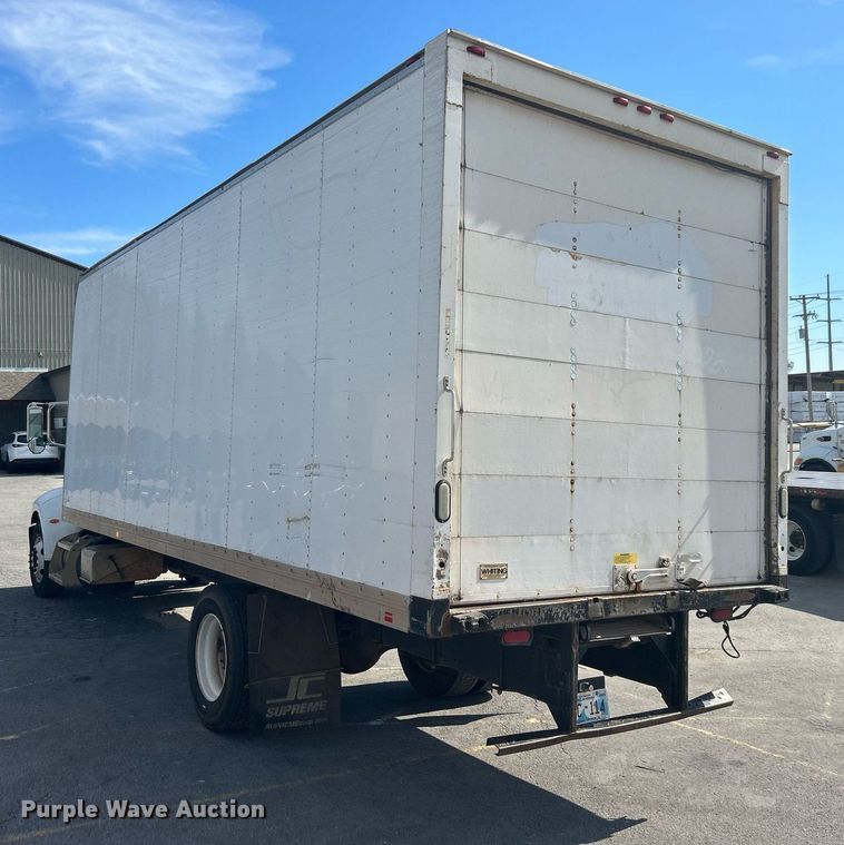 image for item DJ6464 2016 Peterbilt 330  box truck