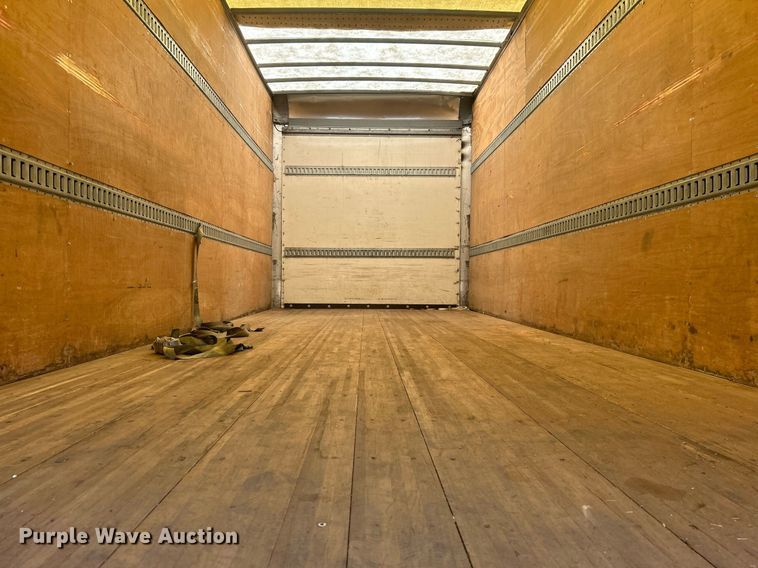 image for item DJ6464 2016 Peterbilt 330  box truck