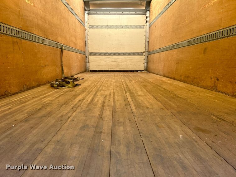 image for item DJ6464 2016 Peterbilt 330  box truck