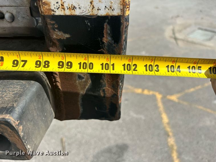 image for item DJ6464 2016 Peterbilt 330  box truck