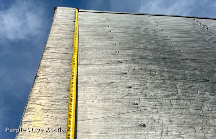 image for item DJ6464 2016 Peterbilt 330  box truck