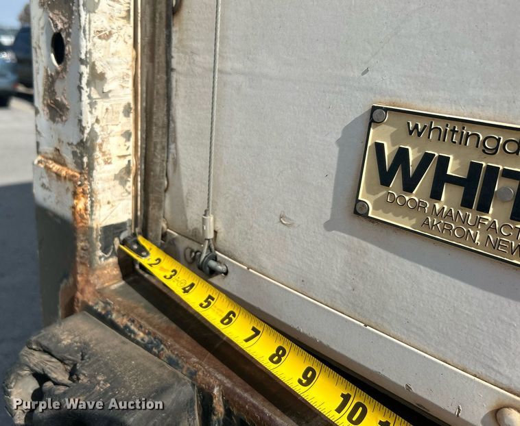 image for item DJ6464 2016 Peterbilt 330  box truck